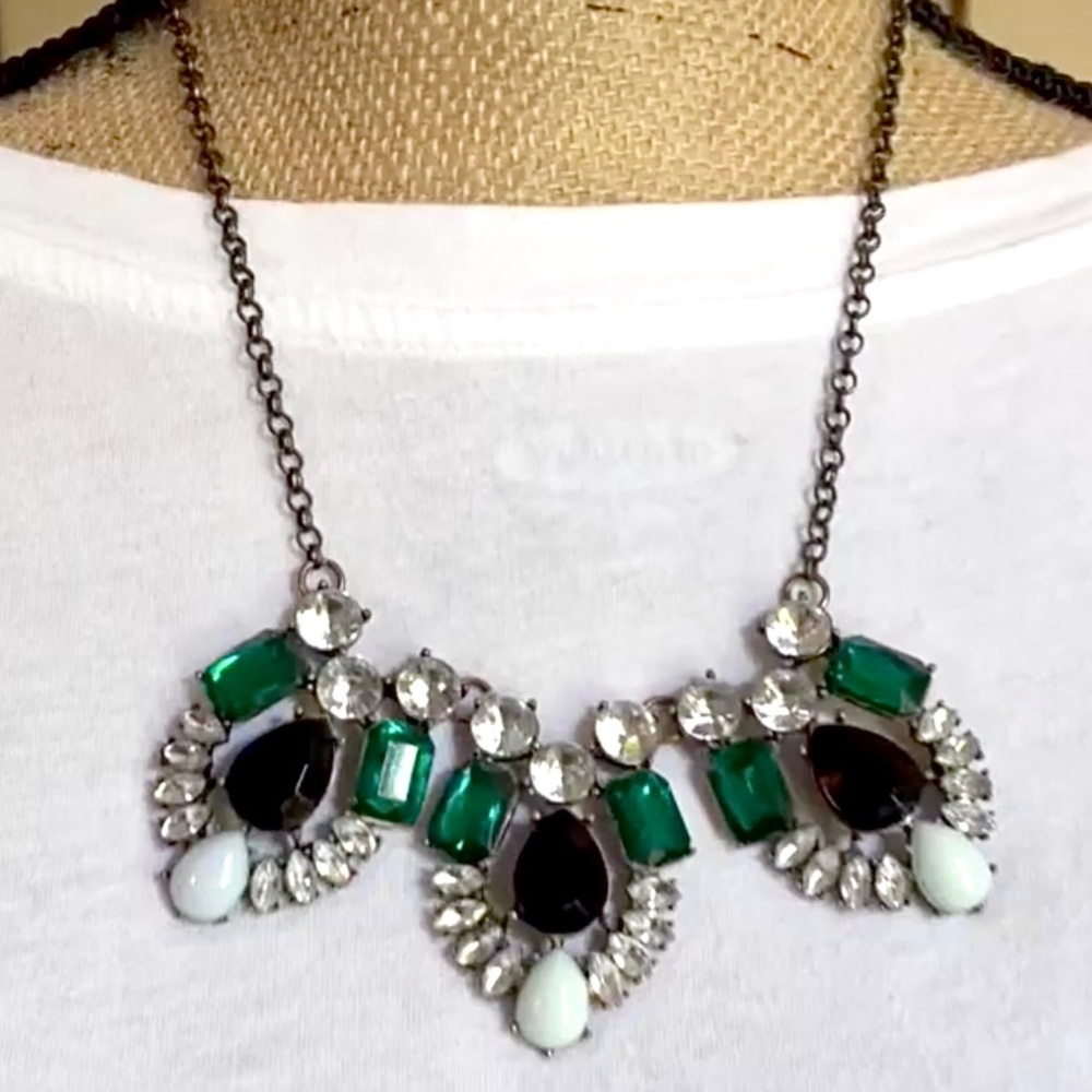 🖤Beautiful JCREW Statement Necklace🖤